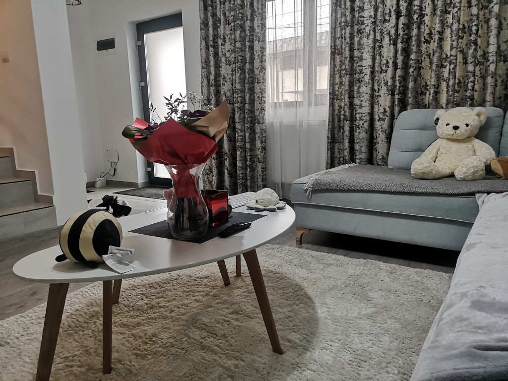 Casa moderna, mobilata si utilata, Cug, str. Bazei