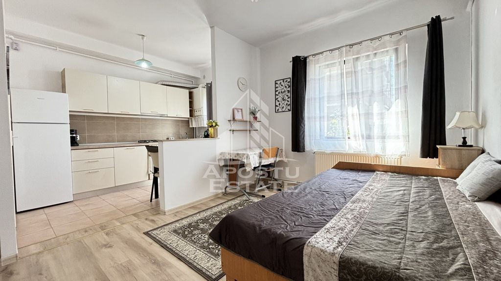 Garsoniera 25 mp, renovata complet, centrala proprie, zon...