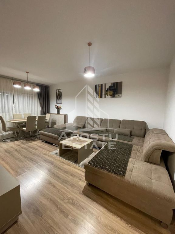 Apartament cu 3 camere centrala proprie si parcare privat...