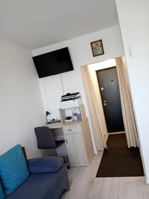 Garsoniera - Etaj 2 - Zona Marasesti