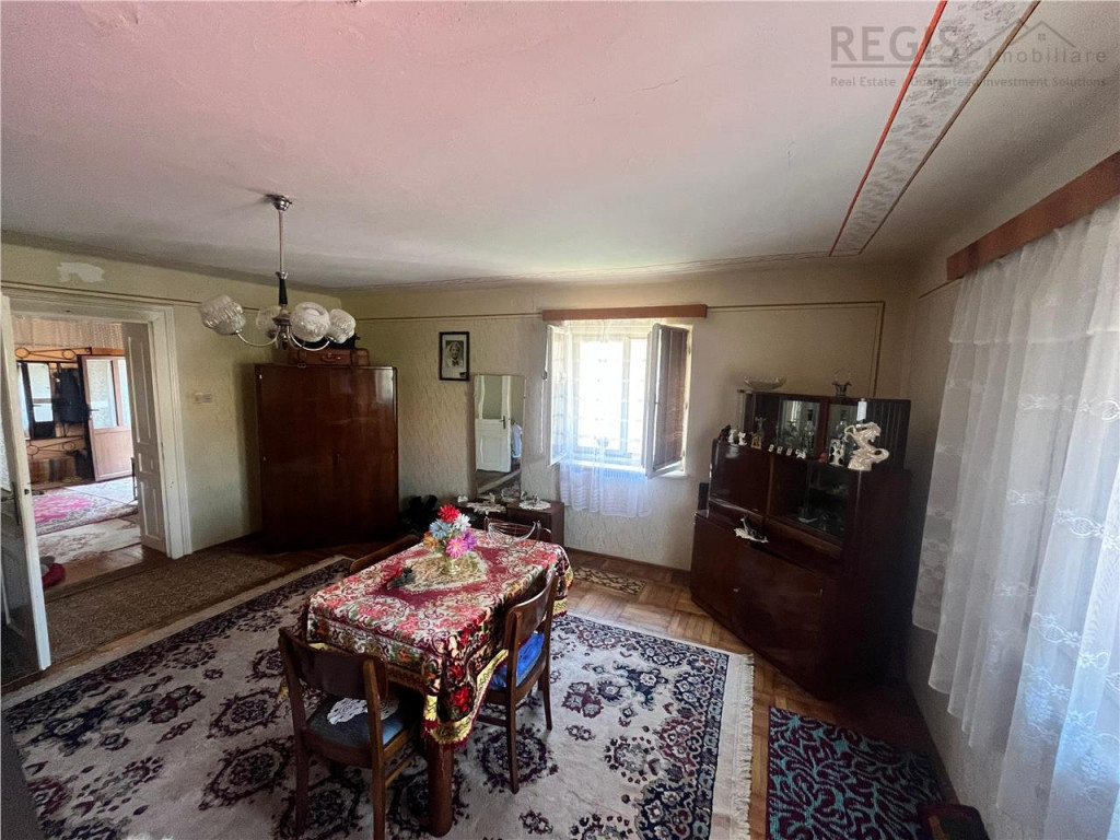 CASA VANZARE, CRISTIAN