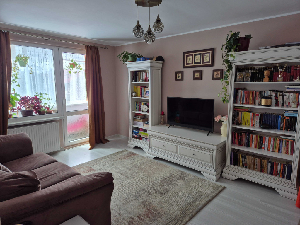 Apartament 2 camere decomandat etajul 1 Craiter