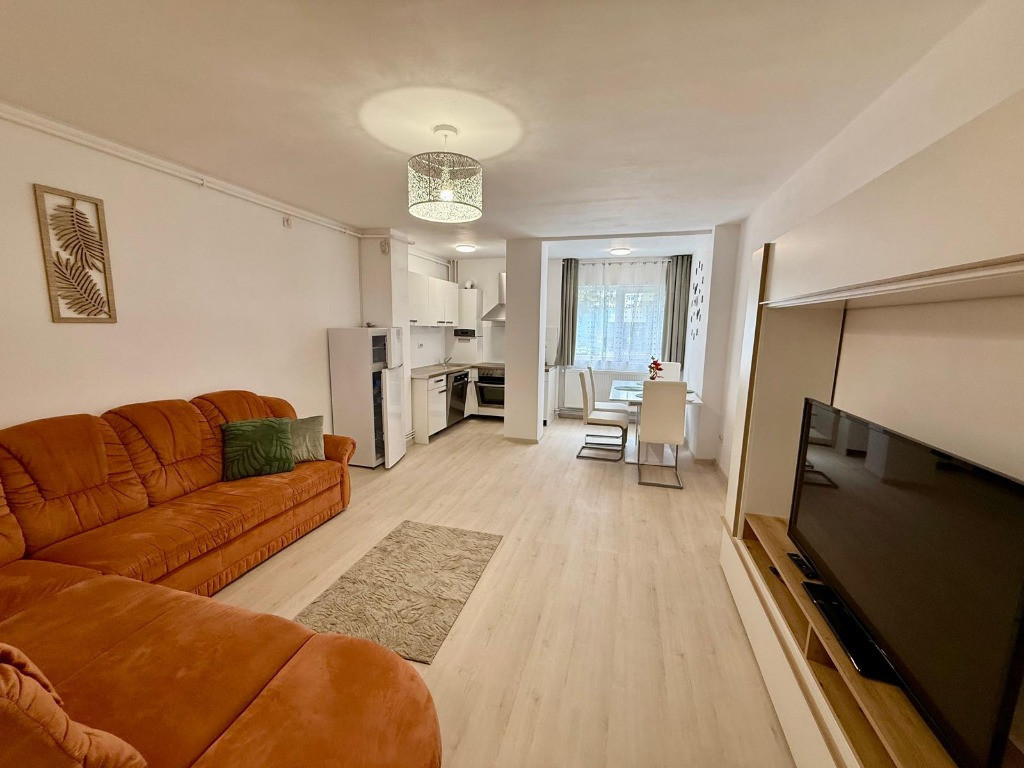 AA/1148 Apartament cu 1 cameră jumate în Al Carpați