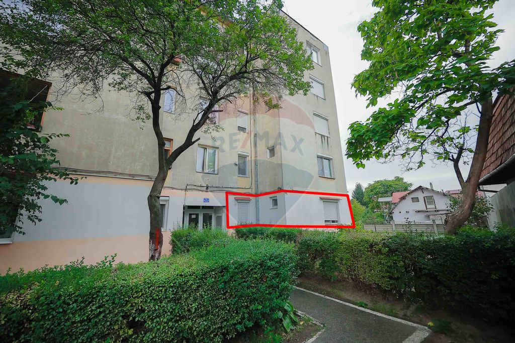 Apartament cu 2 camere, parter, de vânzare în zona Vale...