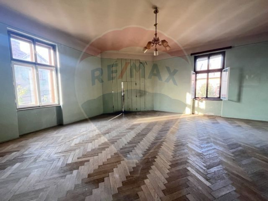 Apartament vila Gothic Revival, str. Banatului, nr. 5 Sibiu