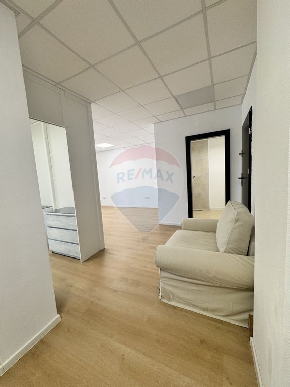 Spațiu nou, la prima inchiriere, pretabil cabinet, salon...