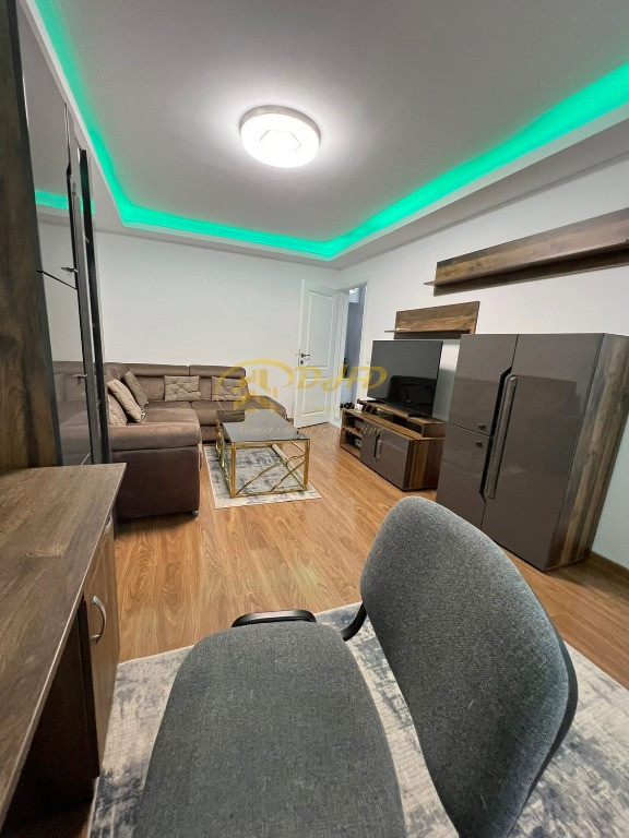 Apartament 2 camere decomandat in zona Palas