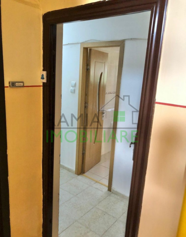 Apartament 3 camere – Astra, etaj 3, zonă excelentă pe B