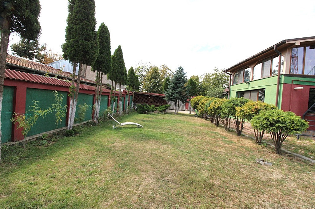 Casa pe strada Lozoveni