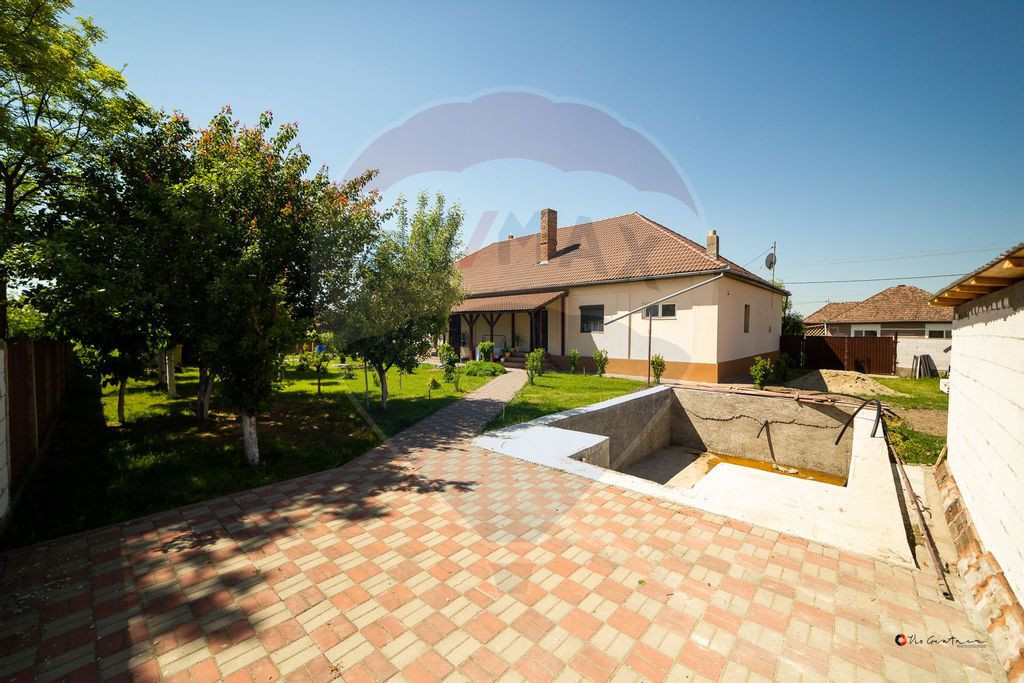 Vând/Schimb casă duplex 150 mp cu piscină – Turnu (1...