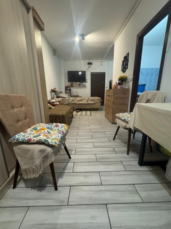 Garsoniera ~ 33 mp ~~ { Strada Taberei }