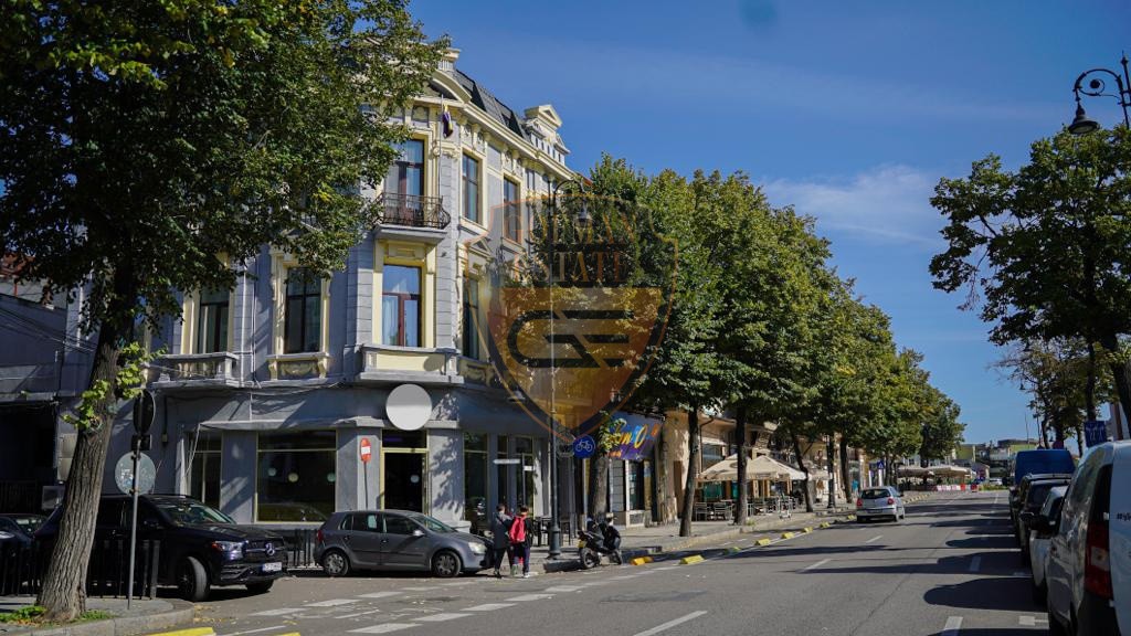 Casa Vila cu 3 apartamente Zona Centrala Piata Ovidiu bld To