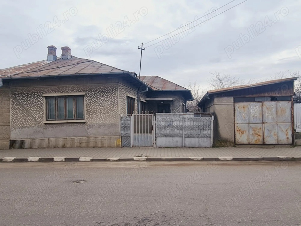 Casă în Mizil, Prahova