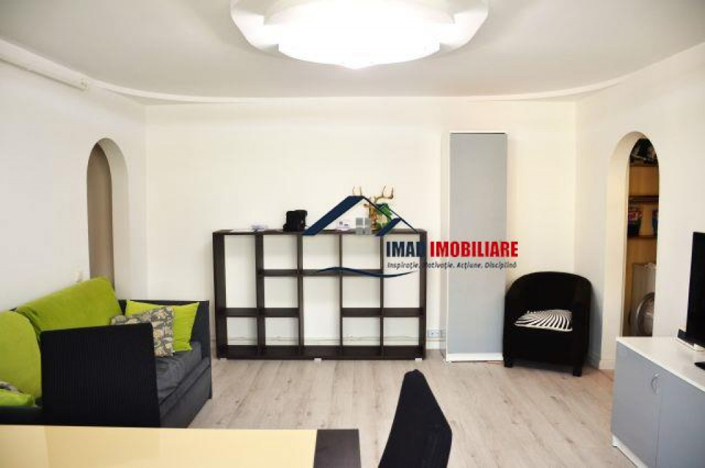 Luminos, bine pozitionat! apart cu 3 dormitoare - Targovist