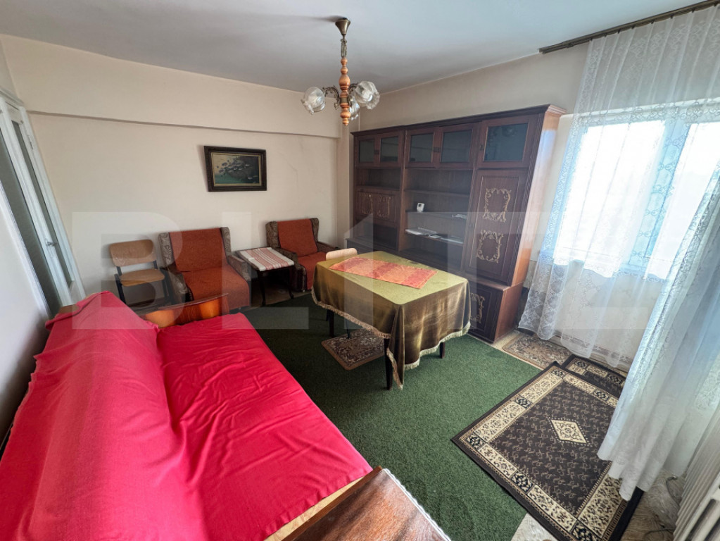Apartament decomandat 3 camere, 72 mp, etajul 2, Rovine Dezr