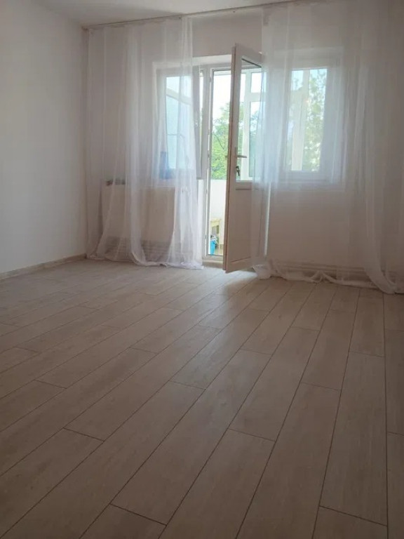 Apartament 3 camere Zimbru
