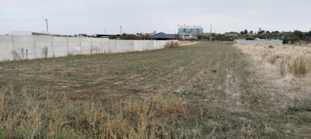 Teren intravilan Cracea 1050mp cu deschidere 16m