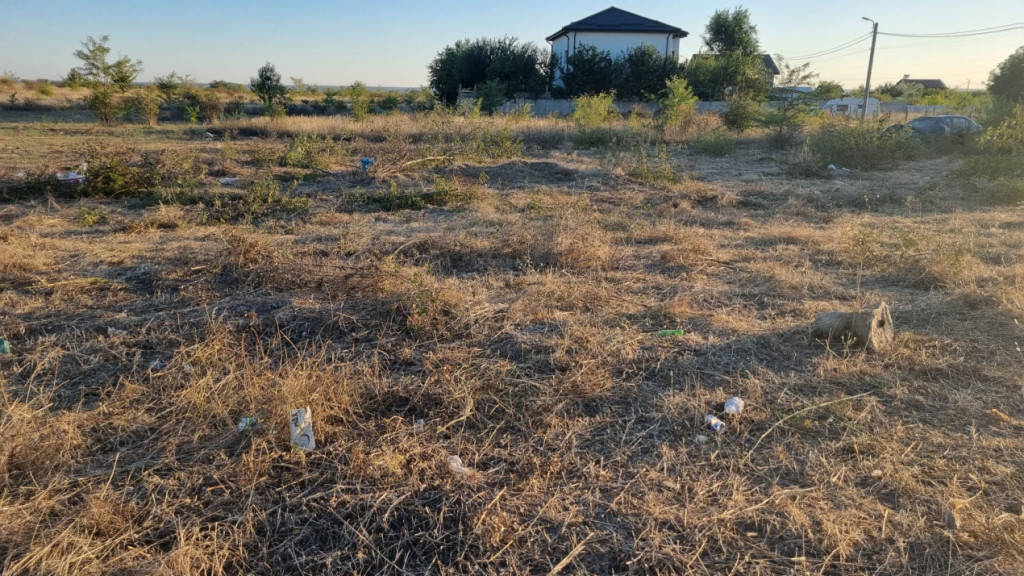 Teren intravilan, zona Damila , 801 mp cu front 25,53