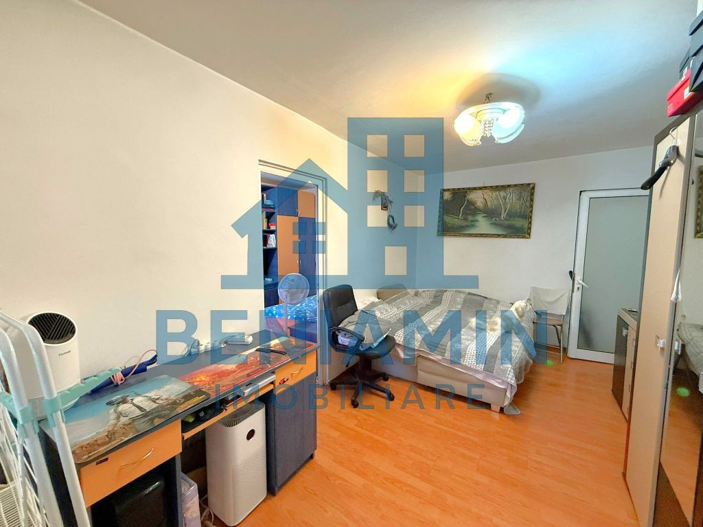 3 Camere-Etaj 2-Centrala termica-Mobilat-Utilat-Gata de m...