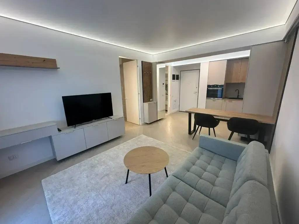 Apartament 2 camere lux prima inchiriere in Cortina North...