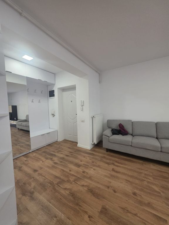 Zona EROII REVOLUȚIEI Brancoveanu 59 mp loc parcare bloc...