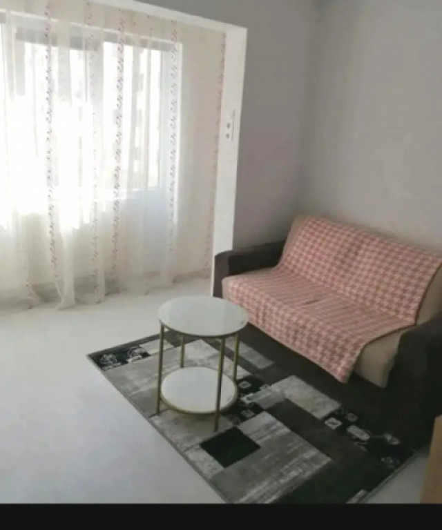 Garsoniera premium zona Lazaret