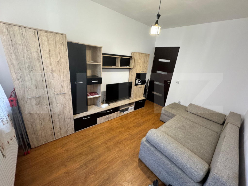 Apartament 2 camere decomandate, Craiovita Zona Kaufland