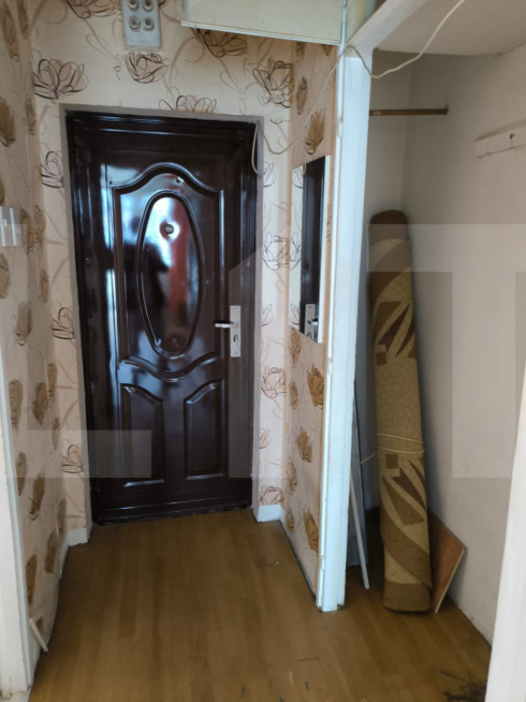 Garsonieră de vanzare, necesită renovare, 27,25 mp, zona P