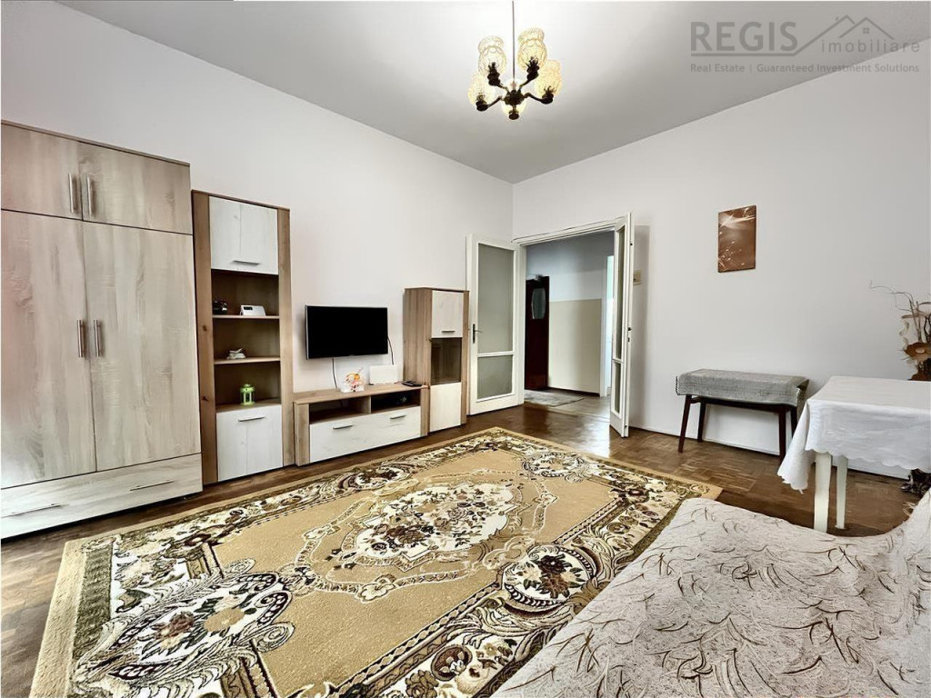 Apartament 2 Camere Decomandat la Etaj Intermediar Tractorul