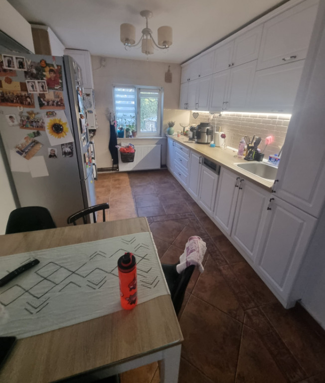 Apartament 4 camere decomandate 87 mp, etaj 1, Brazda lui No