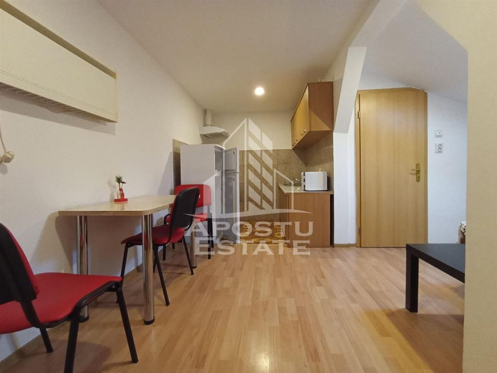 Apartament 2 camere la casa zona Mehala
