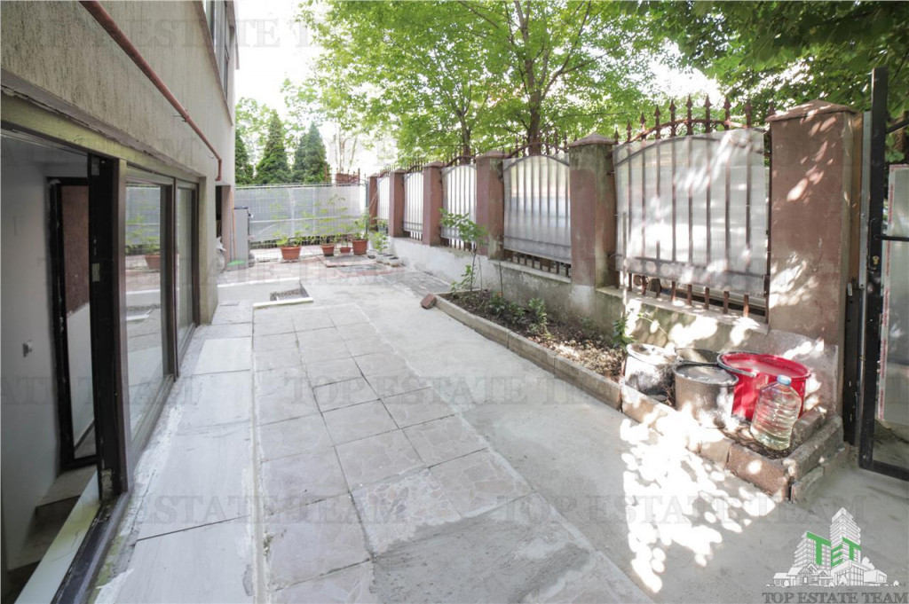 Apartament 2 camere si curte de 37 mp, aproape de Scoala 179