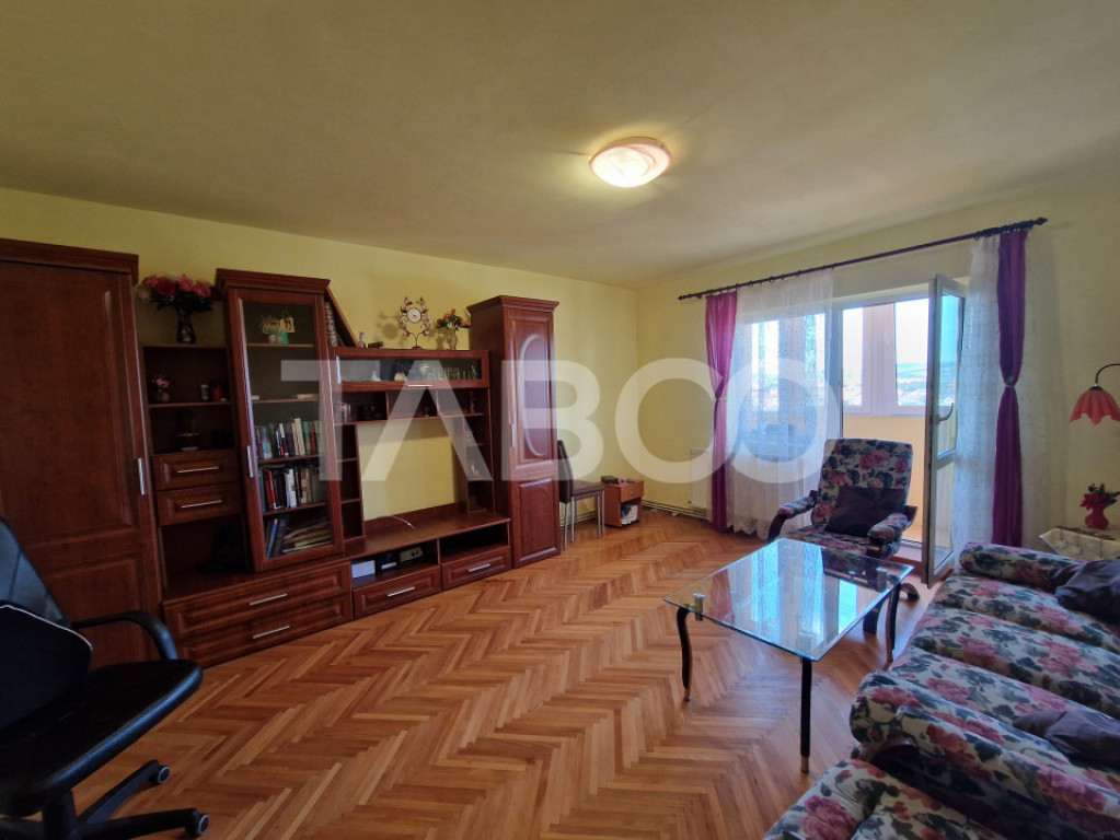 Apartament decomandat de inchiriat 3 camere 2 bai 76mp Terez