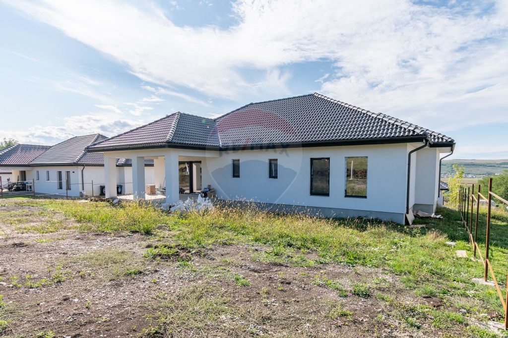 Casa de vanzare, Jucu de Sus, Luminis, 118mp, Finisata Ut...