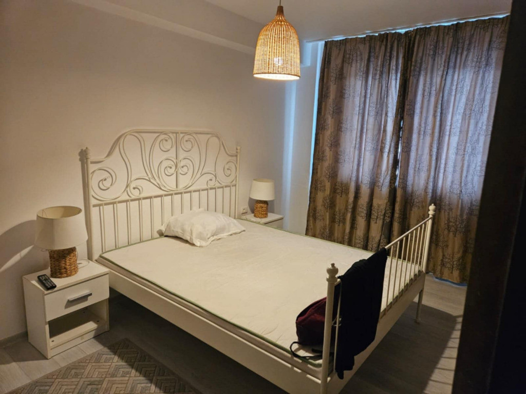 Apartament de 2 camere zona AFI