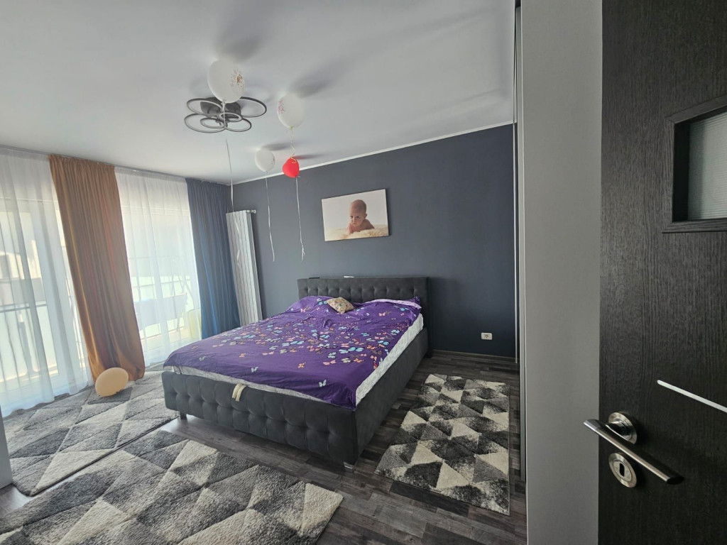 3 camere VIVAMUS mobilat,parcare,143.000 EURO