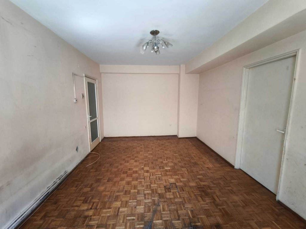 2 camere Centru Civic-AFI mall,etajul 2, 107 000 Euro