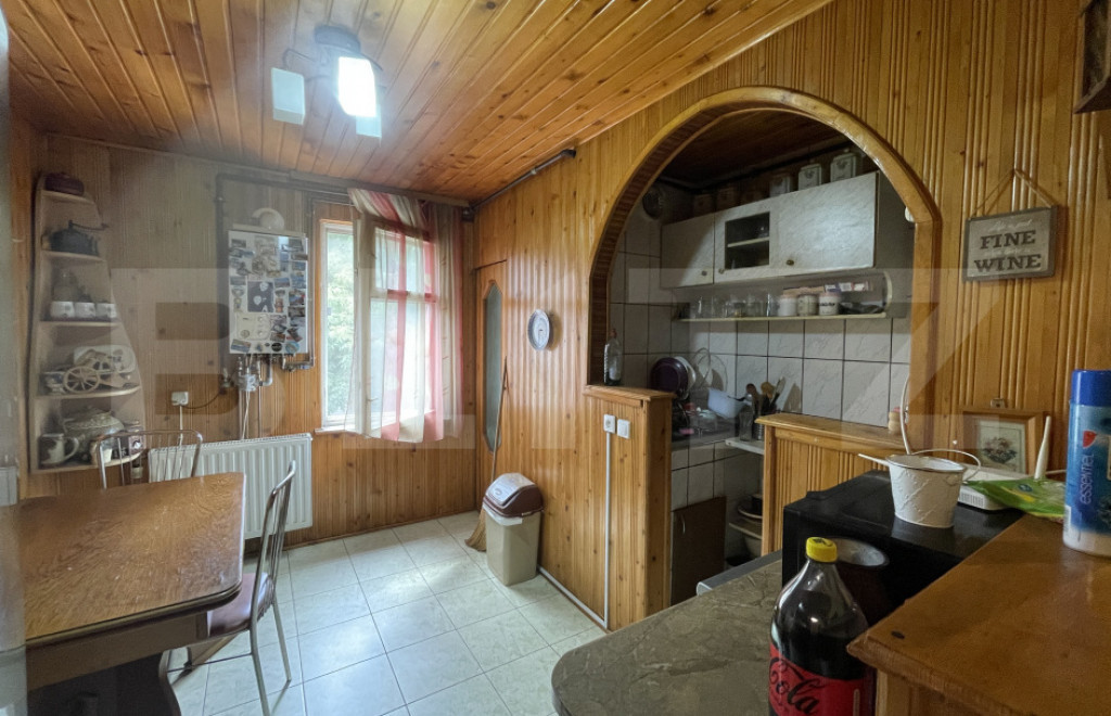Apartament 3 camere decomandat, 65,5 mp, etaj 2/4, zona Uni