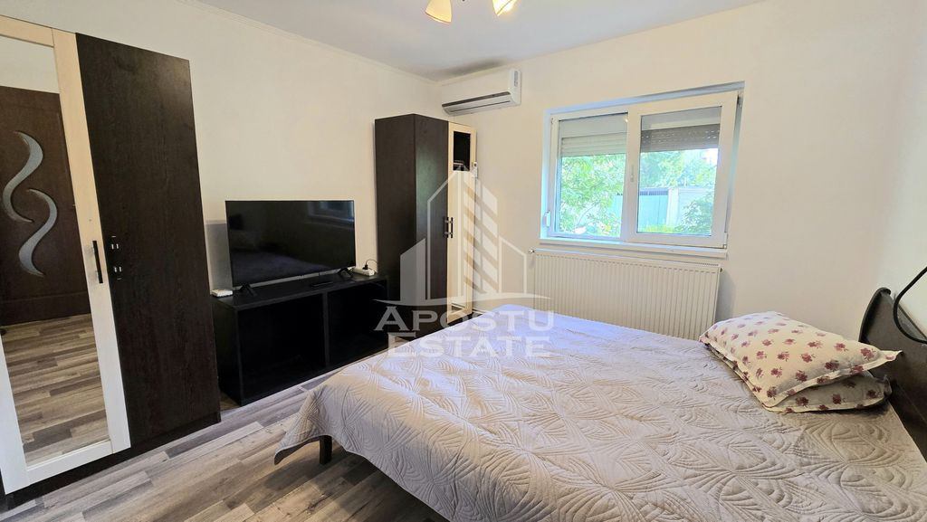 Apartament cu 2 camere, centrala proprie, decomandat, zon...