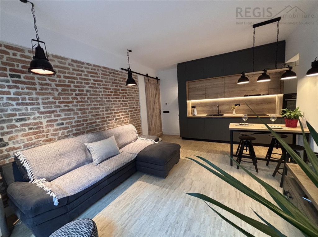 Apartament 3 camere 2 bai curte si parcare | 15 Noiembrie