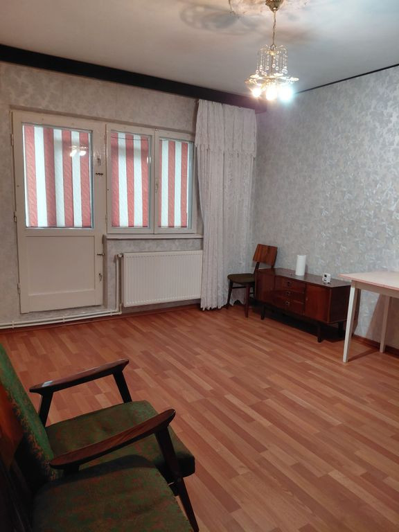 Apartament 3 camere decomandat 68 mp Galati zona IREG