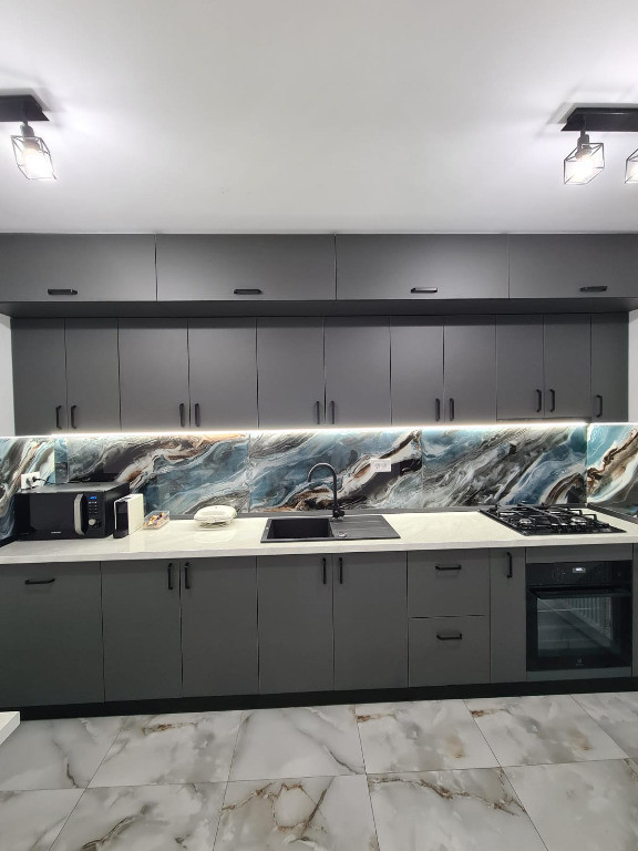 Proprietar apartament 3 camere Dec. tineretului metrou - piata norilor