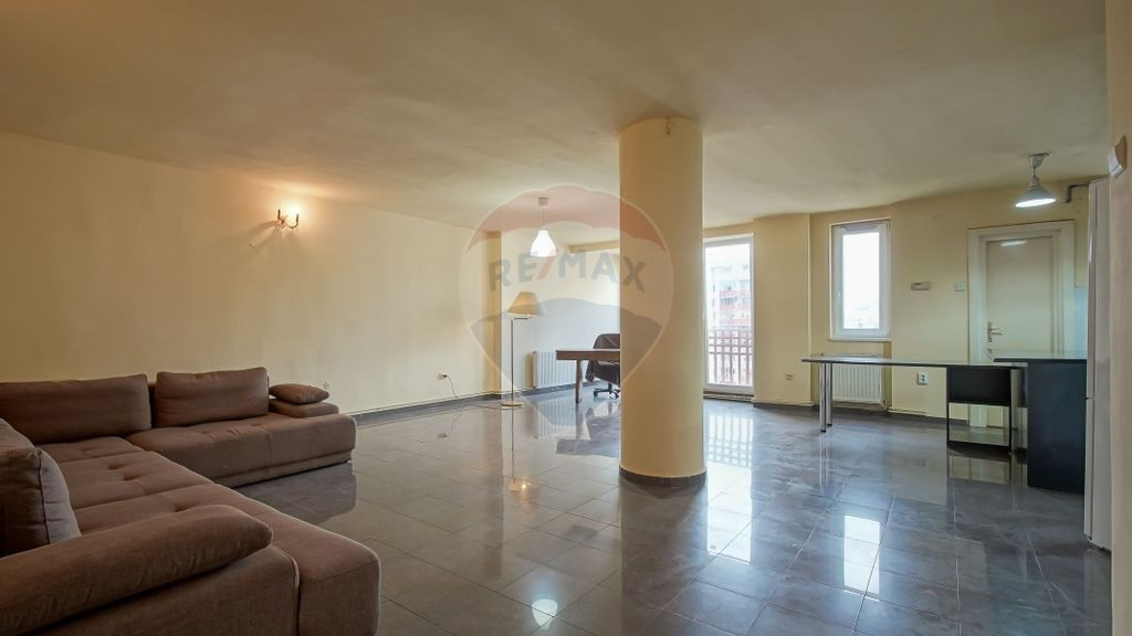 Apartament 3 camere de închiriat – Mihai Viteazul