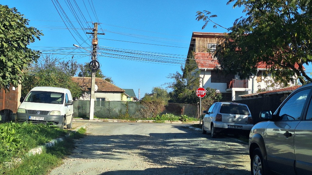 Teren de vanzare in Lazu, Centru - 950 mp