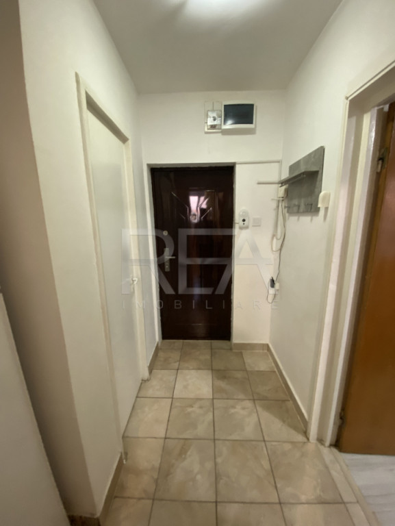 2 camere zona Berceni - acces rapid la Metrou