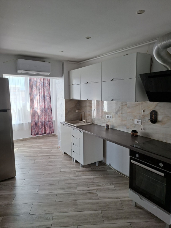 Apartament 3 camere decomandat zona Vlahuta ITC