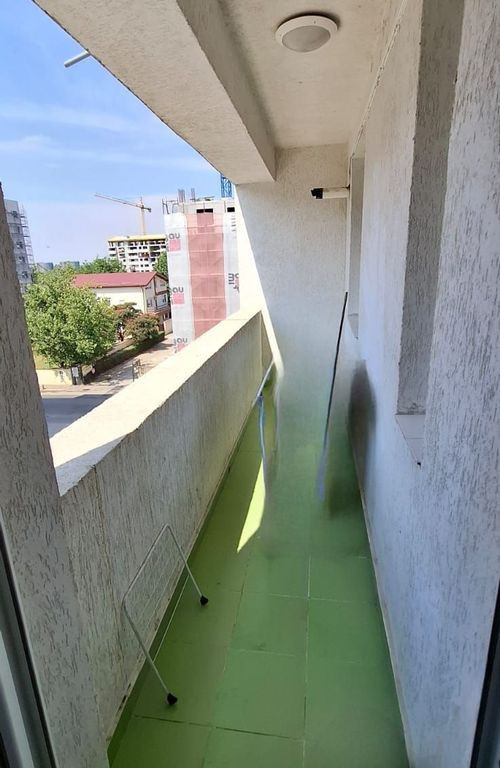 Garsoniera Decomandata Metalurgiei Etaj Intermediar