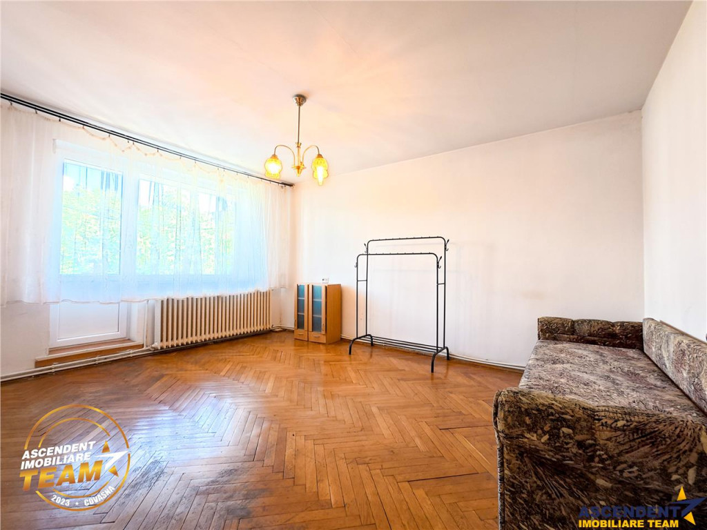 Tur Virtual! Decomandat,3 camere,locatie favorabila,Simeria,