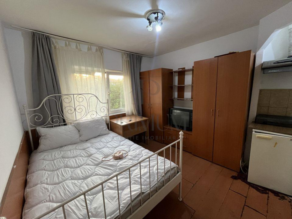 Garsoniera - Bloc cu acoperis - 4 Garsoniere pe Nivel - Zona