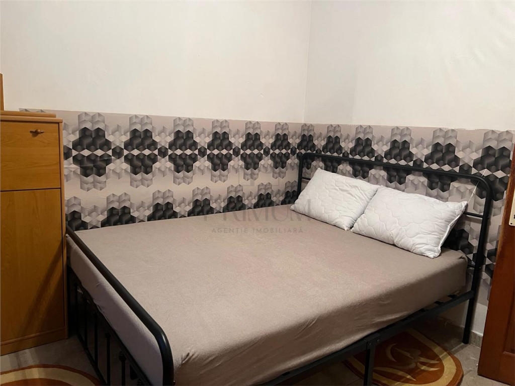 Garsoniera - Etaj Intermediar - Pretabil Investitii - Zona B